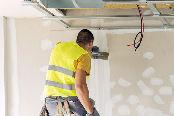 Καλή τιμή οι πίνακες ασβεστοκονιάματος γύψου 1220x2440mm ενίσχυσαν 15mm πυκνά για το ανώτατο όριο σε απευθείας σύνδεση